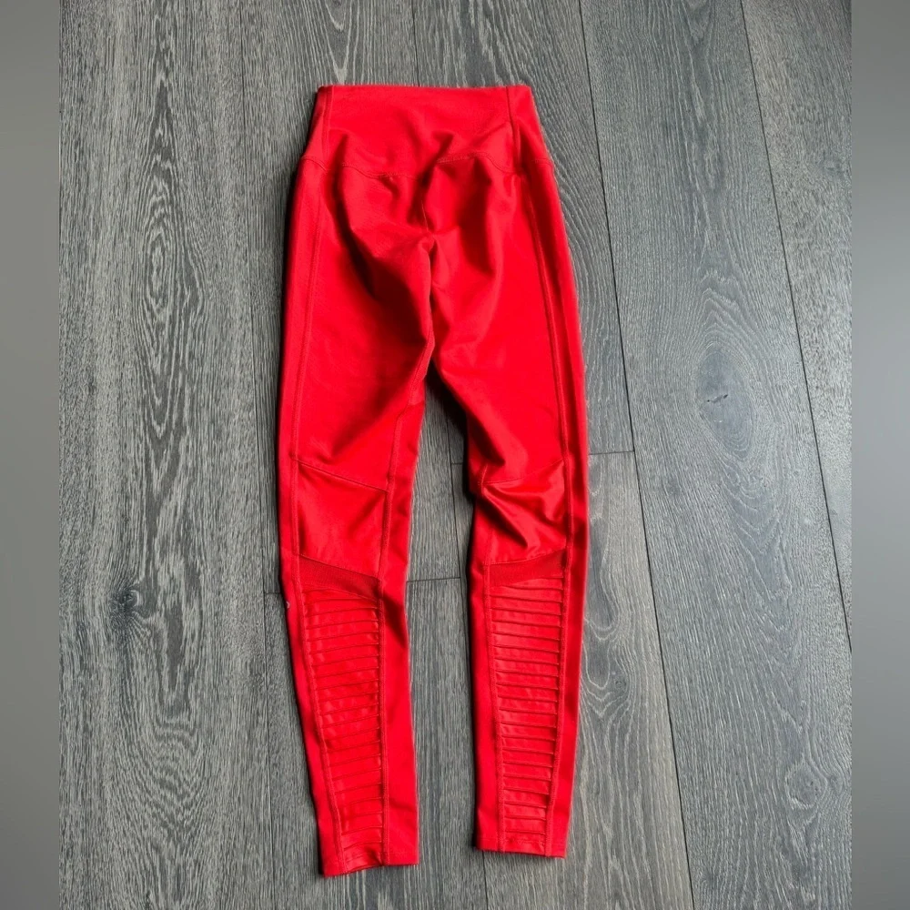 Alo Yoga High Waist Moto Legging in Cherry Size XS